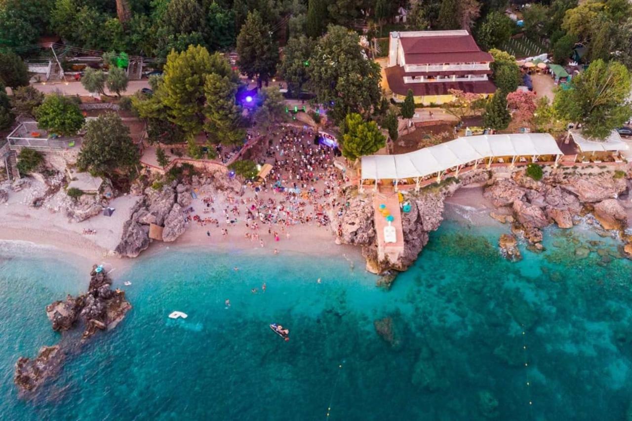 Queen Vasilika Hotel Dhërmi Exterior foto